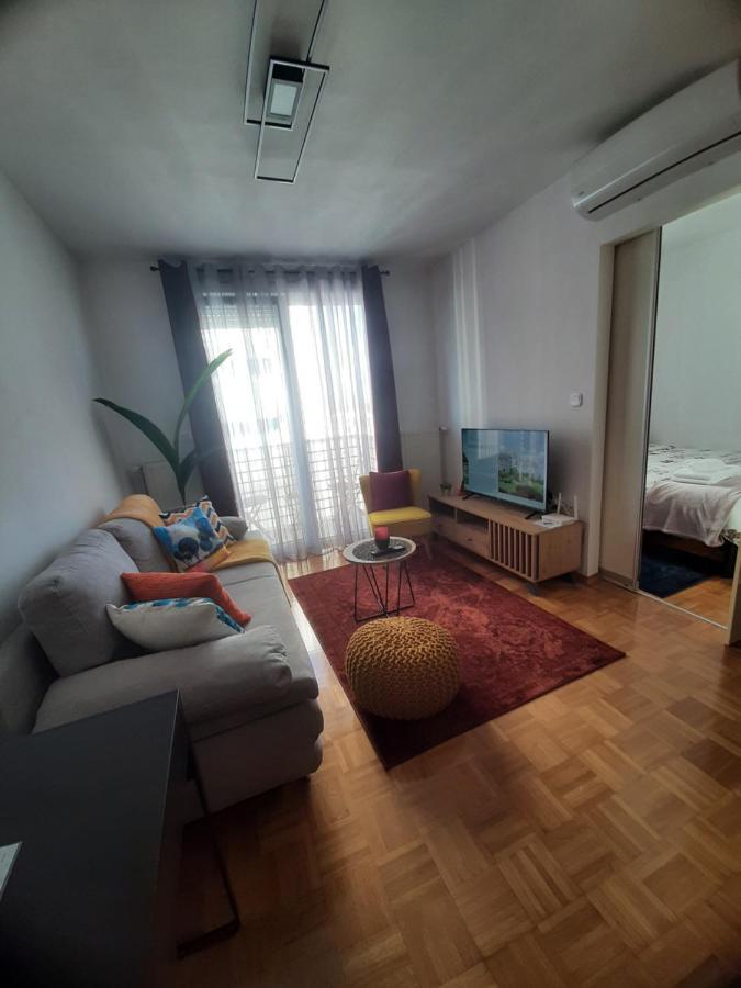 Apartment Relax With Infrared Sunshower Varaždin 外观 照片